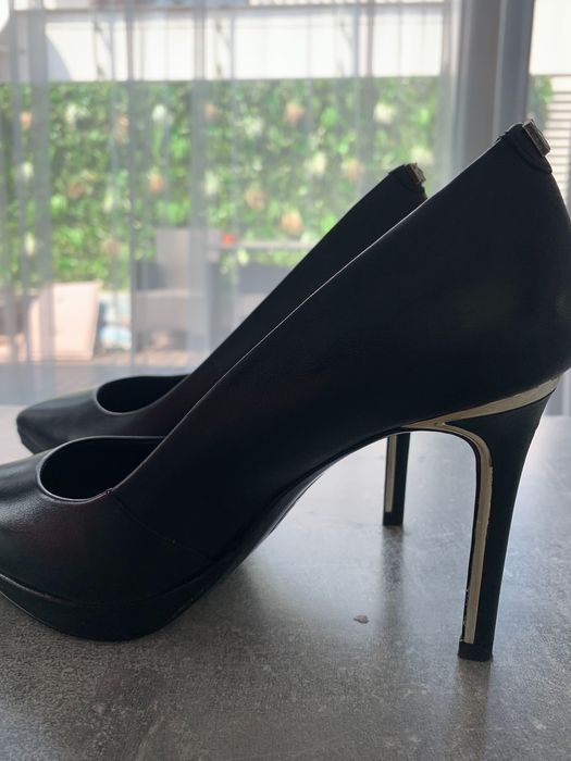 Кожени обувки DKNY 36.5