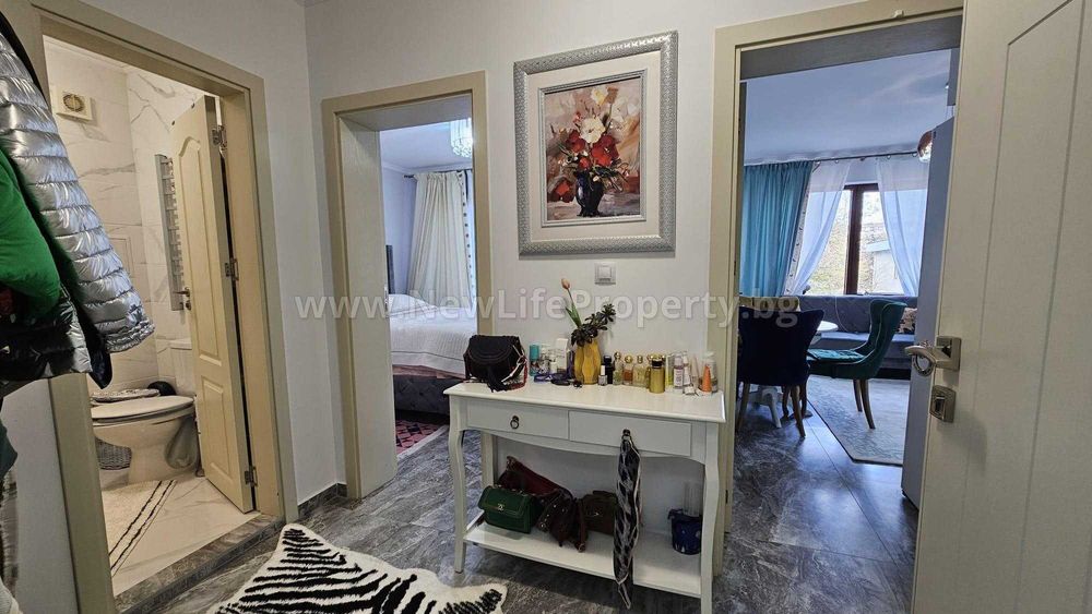 Продава се Двустаен апартамент в Несебър - 60 кв.м за 1785 €/кв.м - Снимка #1