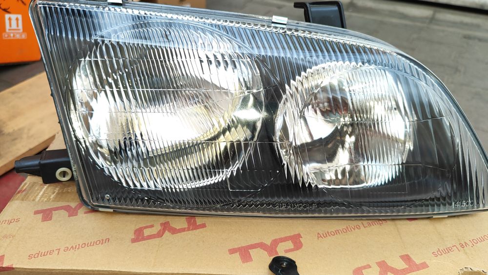 Ипсун фара передняя, поворотник