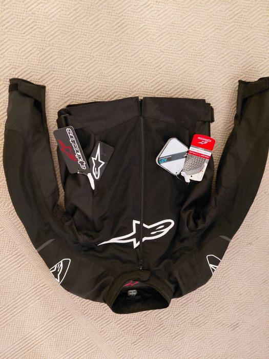 Продавам Моторджийско  яке Alpinestars