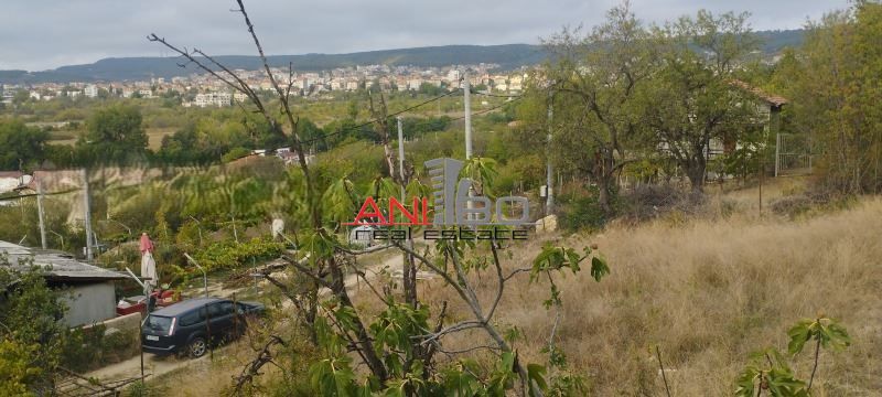 Парцел в Варна, област-м-т Манастирски рид площ 1200 цена 82900