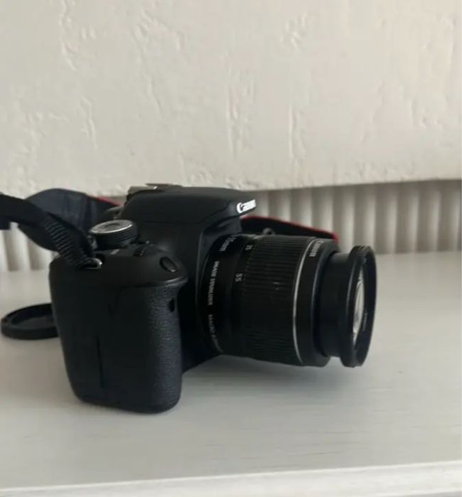 Фотоаппарат Canon EOS 600D