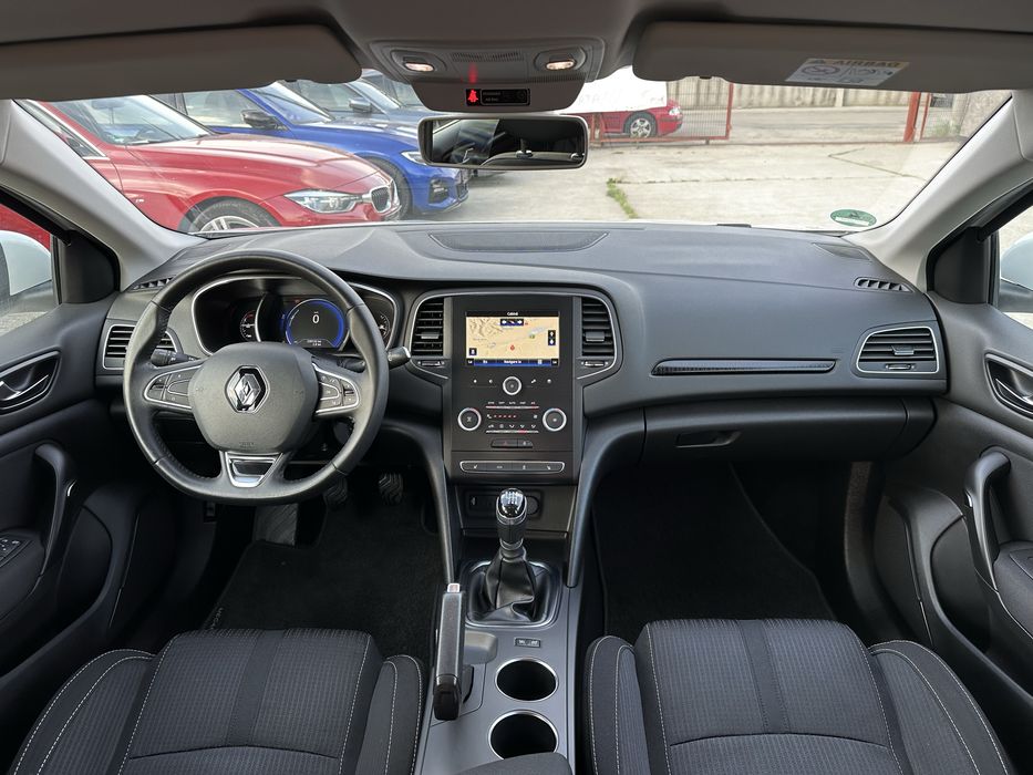 Renault Megane 4 | 1.5 dci - 110 cp | 2017 | Ceasuri digitale | Navigație 3D | Încălzire Scaune | Import Germania recent