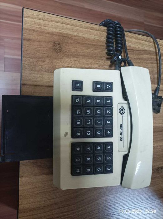 Продам телефонные аппарат VEF ТА-32