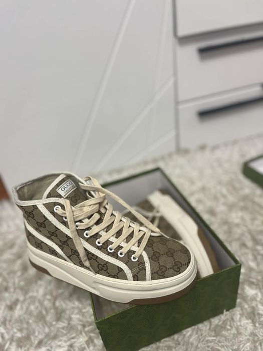 Adidasi Gucci Gheata
