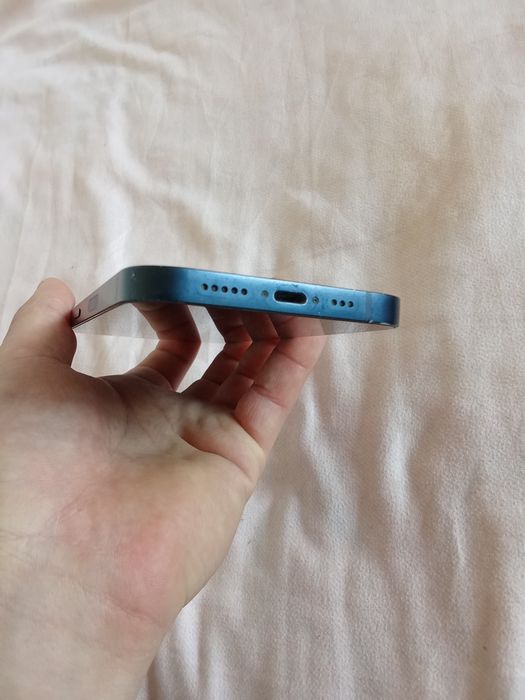 iPhone 13 темно-синий