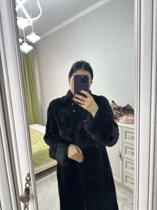 Продам шубу , черный бриллиант
