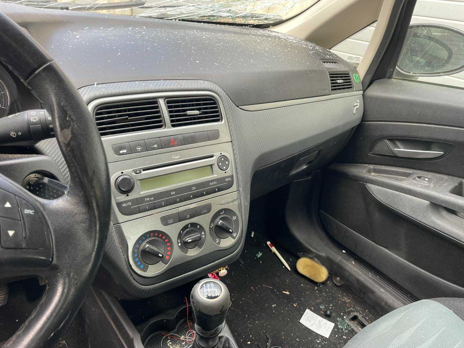 fiat grande punto 1.4 77 коня на части