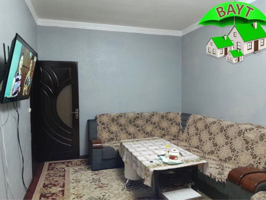 3 комнатная, Чиланзар 24, Средний Ремонт продаётся квартира  ~