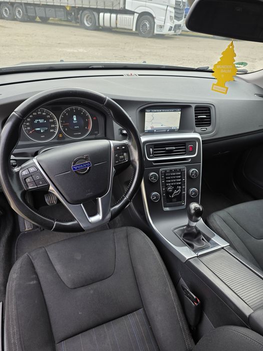De vanzare Volvo V60