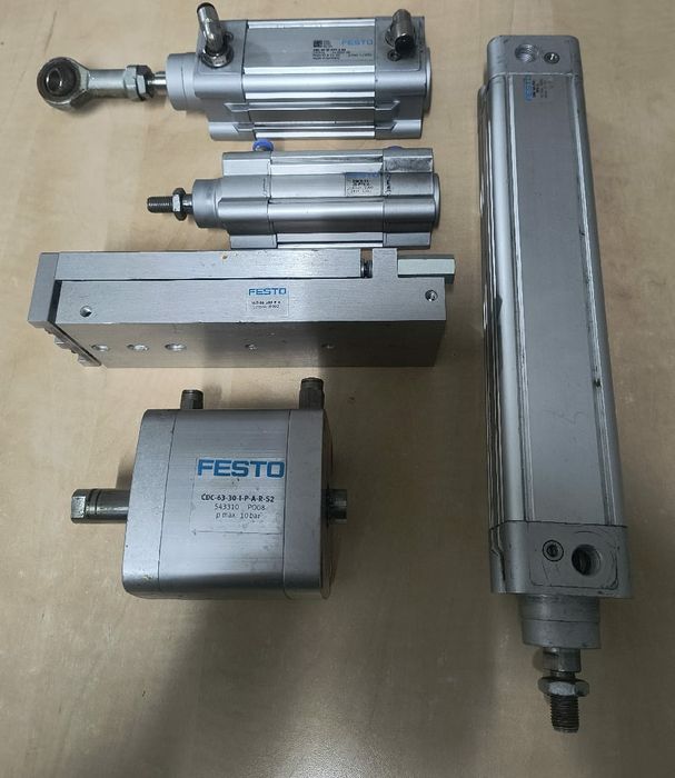 Cilindrii pneumatici Festo