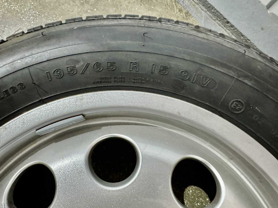 Roata rezerva Audi - noua din aliaj cu cauciuc nou Firestone 195-65-15