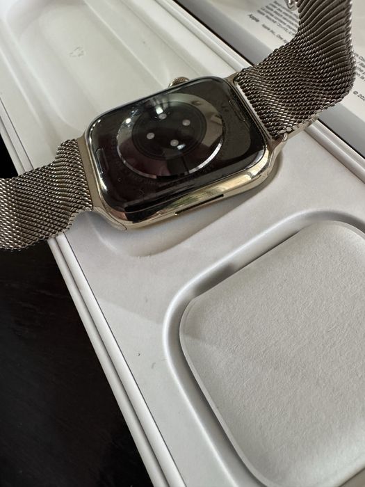 Смарт часовник Apple Watch 7,Cellular, 45mm,Gold Milanese Loop