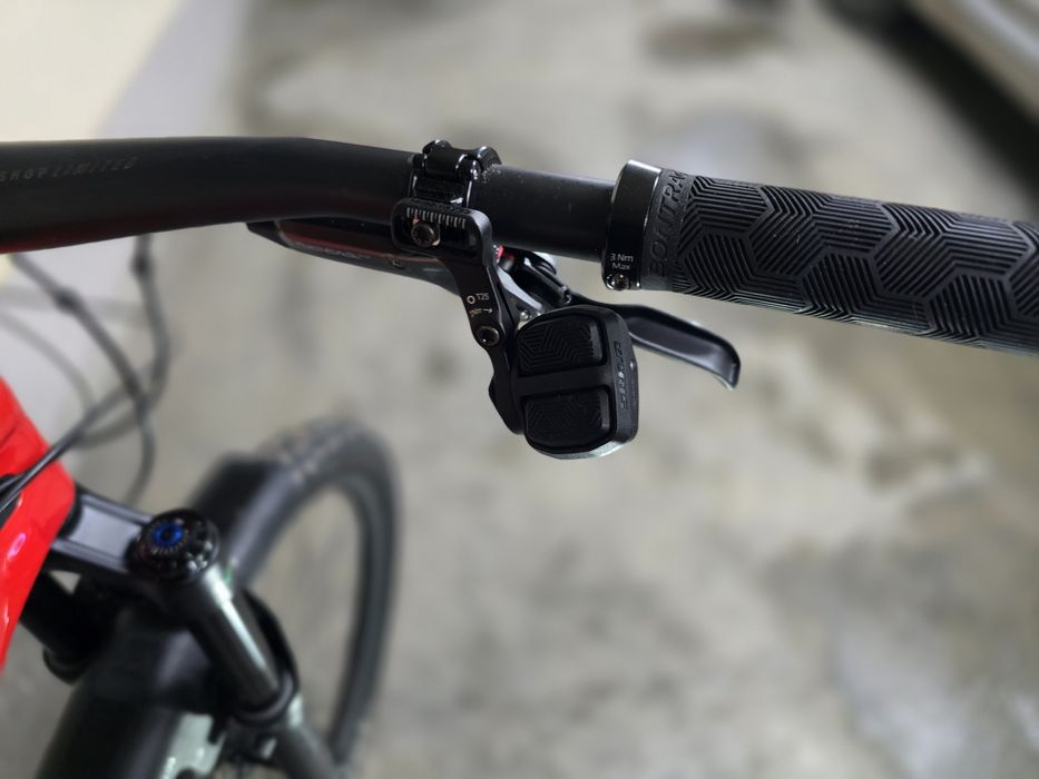 Trek fuel Exe 9.8 GX AXS, size L, Lava