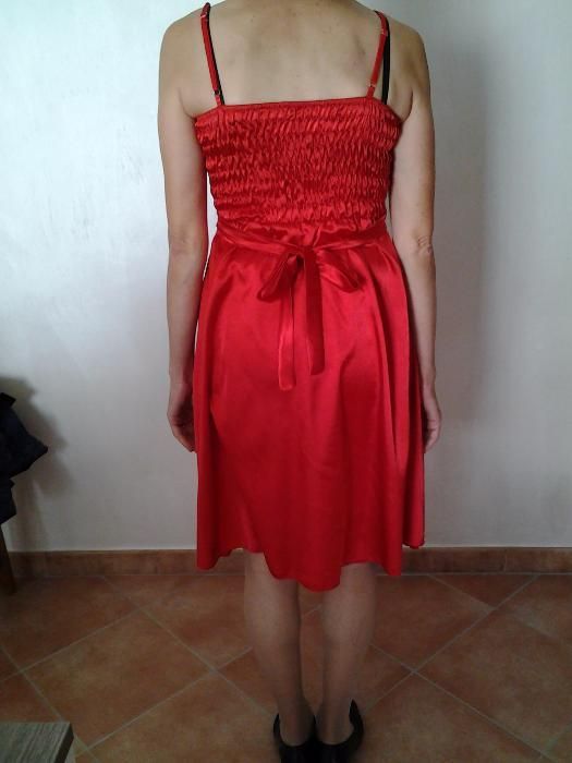 rochie de ocazie aproape nouă