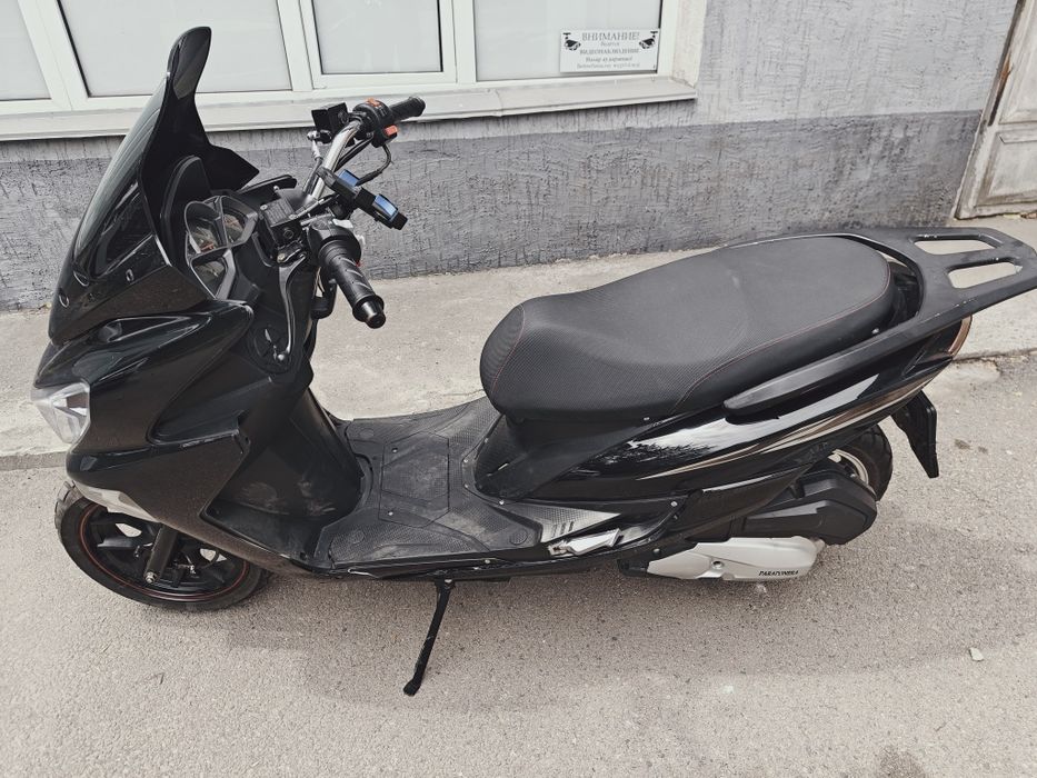 Скутер Макси 150