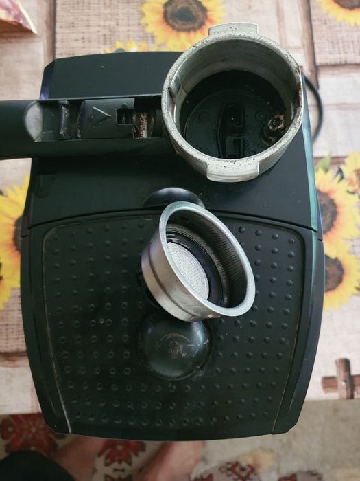 Продавам кафемашина делонги delonghi ec 150