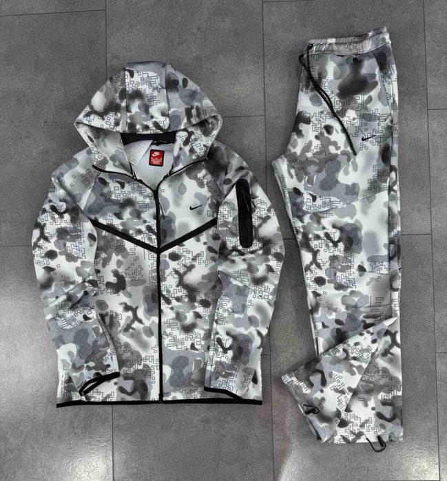 Екип Nike Tech Fleece Сив Камуфлаж