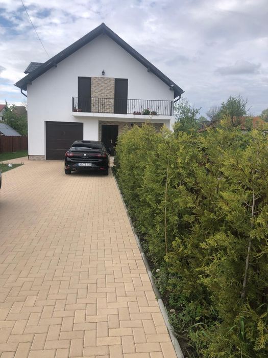 Casa de vanzare, complet utilata si mobilata