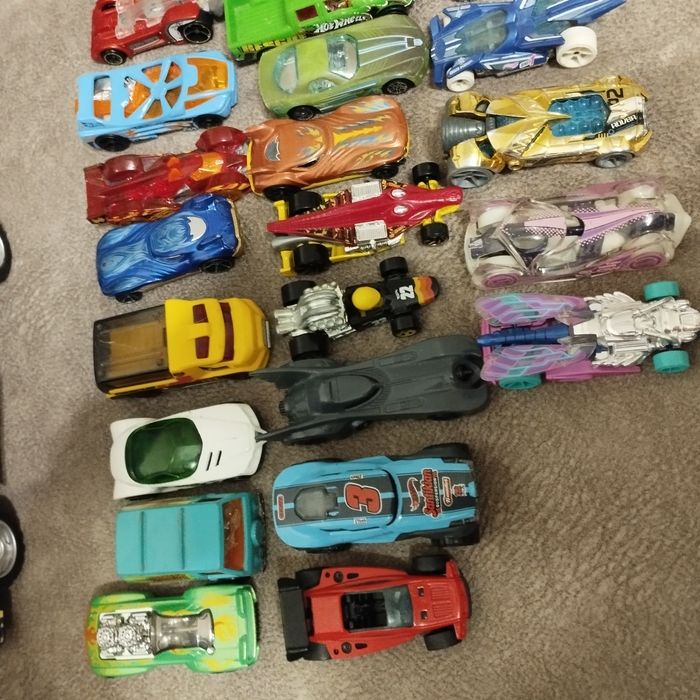 Машинки Ноt Weels