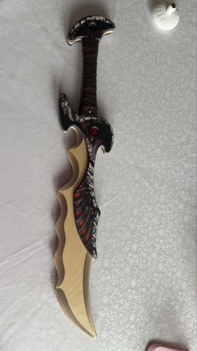Декоративный меч / кинжал