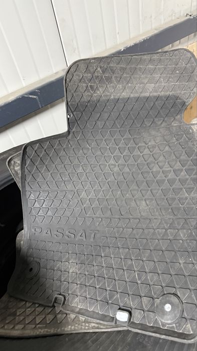 Roti 235 60 18/ anvelope 235 55 19/ presuri cauciuc VW Passat