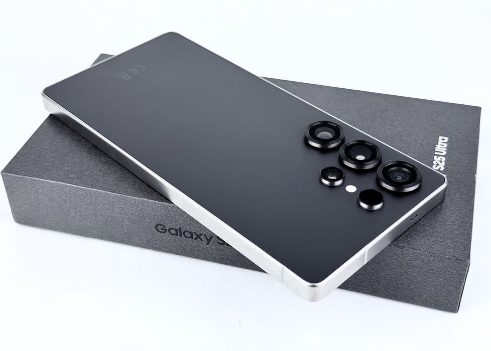 Samsung Galaxy S25 Ultra 5G 256GB 12RAM Black 100% Battery! Гаранция!