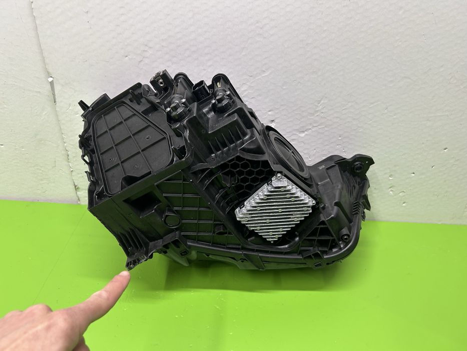 Far faruri Audi Q3 full led 2019-2023 stanga 83A941011