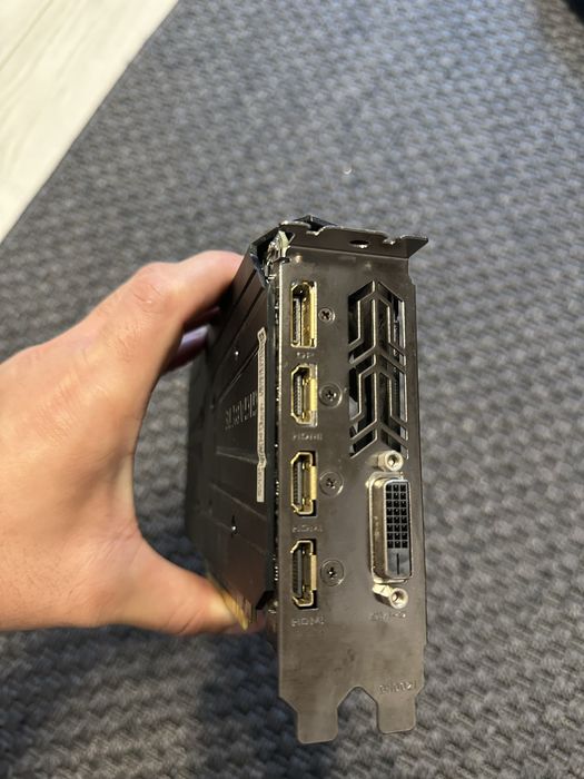 Nvidia GTX 1050TI 4GB.