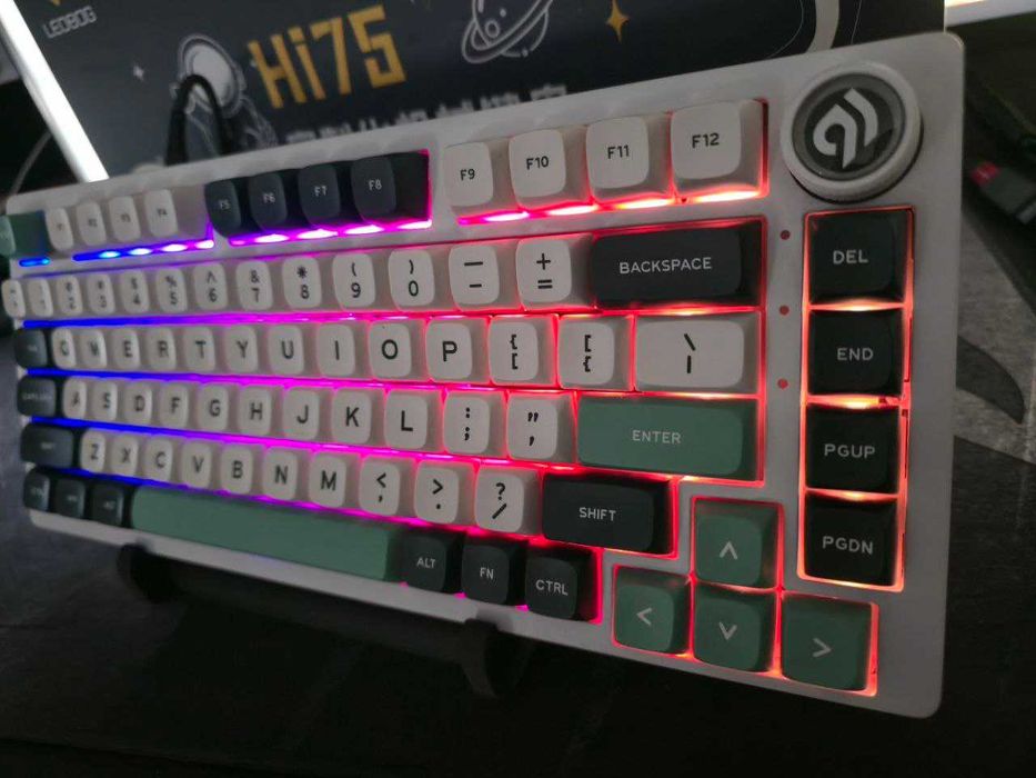 Tastatura mecanica LEOBOG Hi75 75% hot-swap RGB gasket, carcasa metal