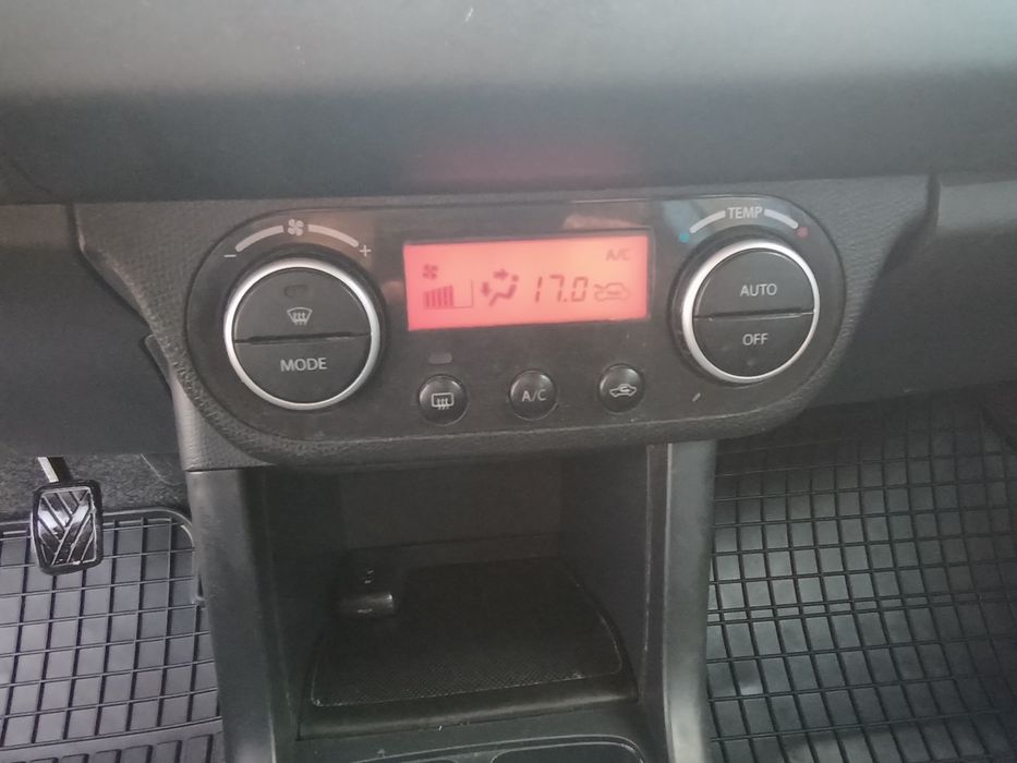 Vând Suzuki Swift 1,3i An fabricație 2008