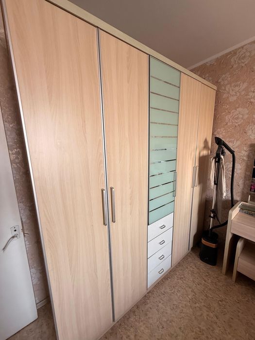 Спальный гарнитур б/у