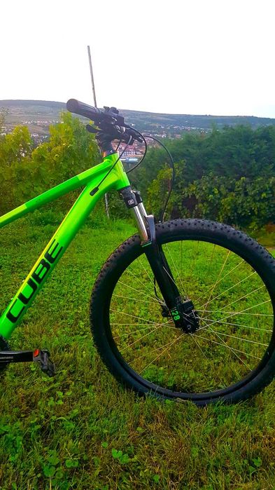 Vând bicicletă mtb Cube aim