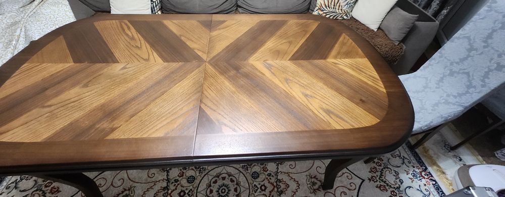 Продам дубовый стол