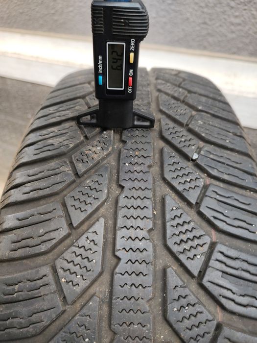 Vând Set Cauciucuri 215/65/17 Semperit M+S Import recent Germania