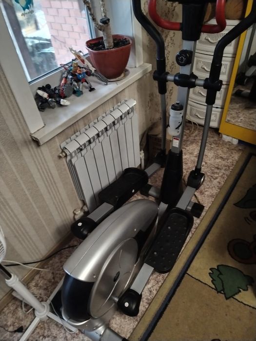 Продам эллиптический тренажёр