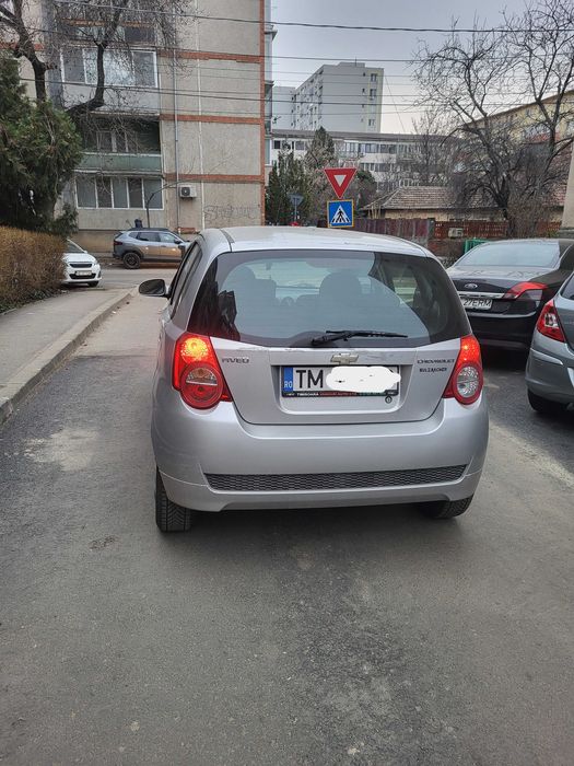 Vând Chevrolet Aveo