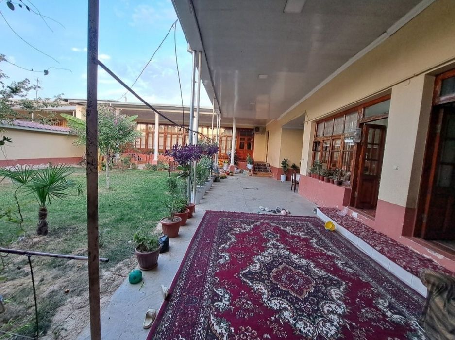 Алмазарский район  Улица камарнисо вдоль  дороге  6 соток