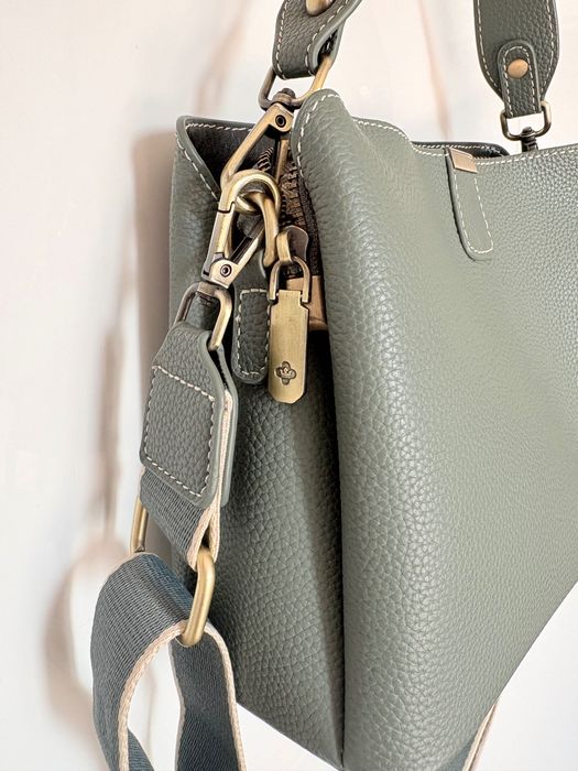 Кожаная сумка из натуральной кожи в отличном состоянии