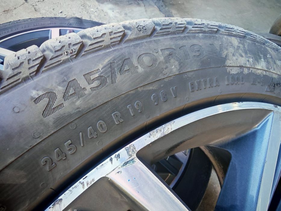 Продавам 4 зимни гуми Continental Winter Contact TS 850 S, 245/40/19, ДОТ 2722.