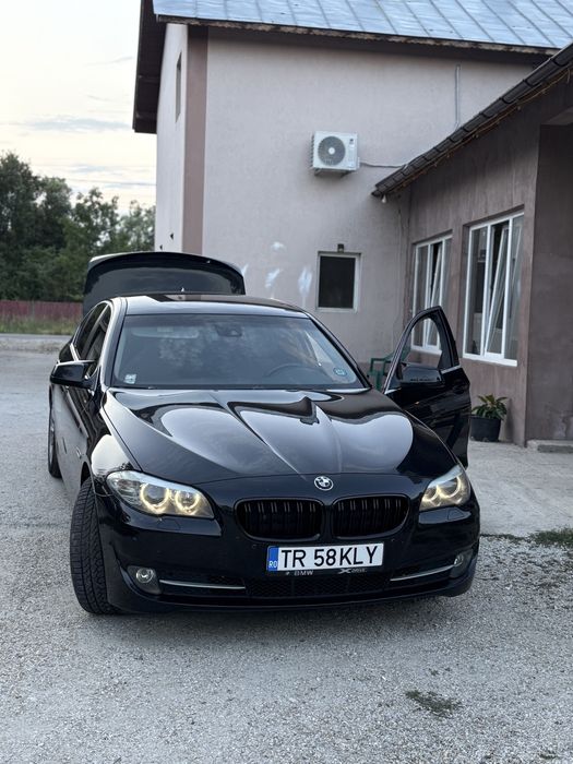 Vand/Schimb cu semiremorca basculabila BMW seria 5 f10 525xDrive 218cp