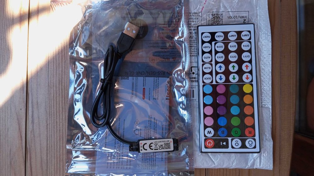 RGB Смарт LED ленти 20 метра, синхронизация с музика, приложение и 44-клавишно дистанционно управление,
