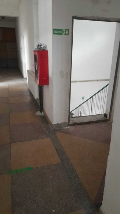 Ofer spre inchiriere Spatiu Comercial