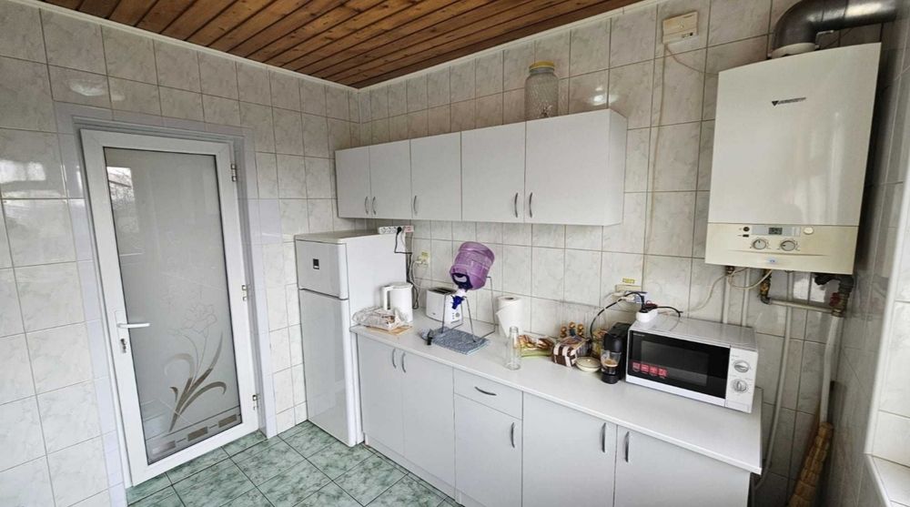 Casă de închiriat in Copou – 100 mp, Parter + Mansardă, Gradina 700mp