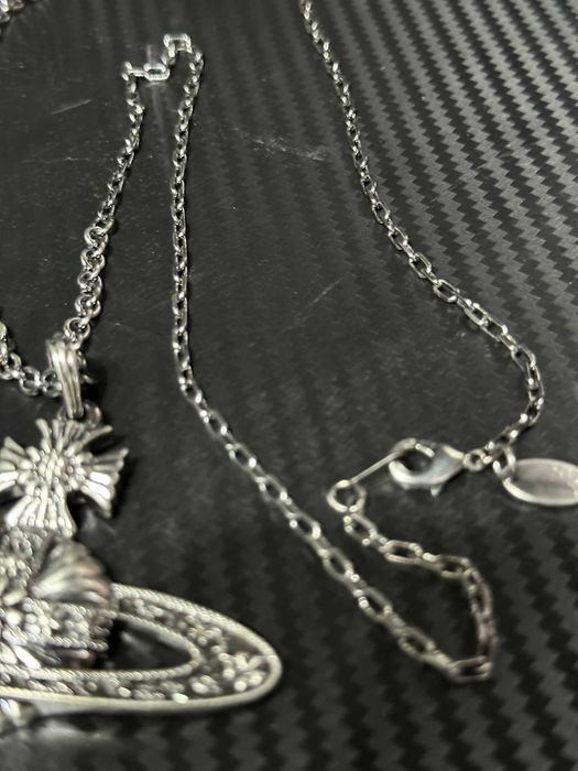 Lantisor Vivienne Westwood VW Saturn Pendant