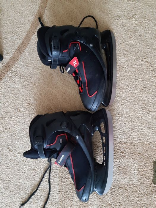 Продам спортивные коньки