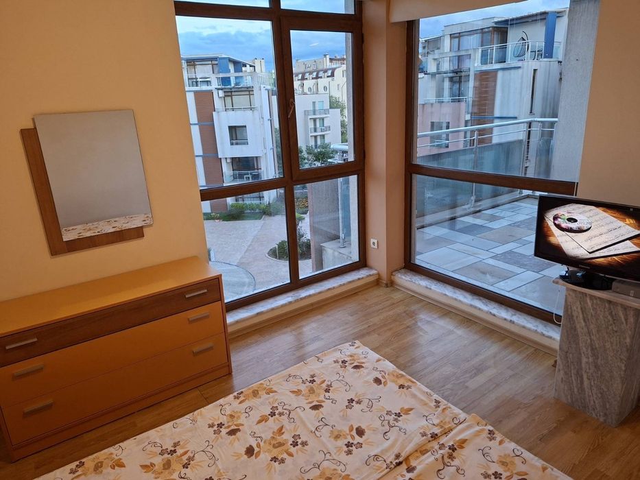 Продава се Двустаен апартамент в к.к. Слънчев бряг - 56 кв.м за 1518 €/кв.м - Снимка #3