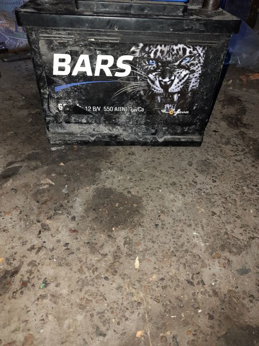 Акамулятор автомобильный