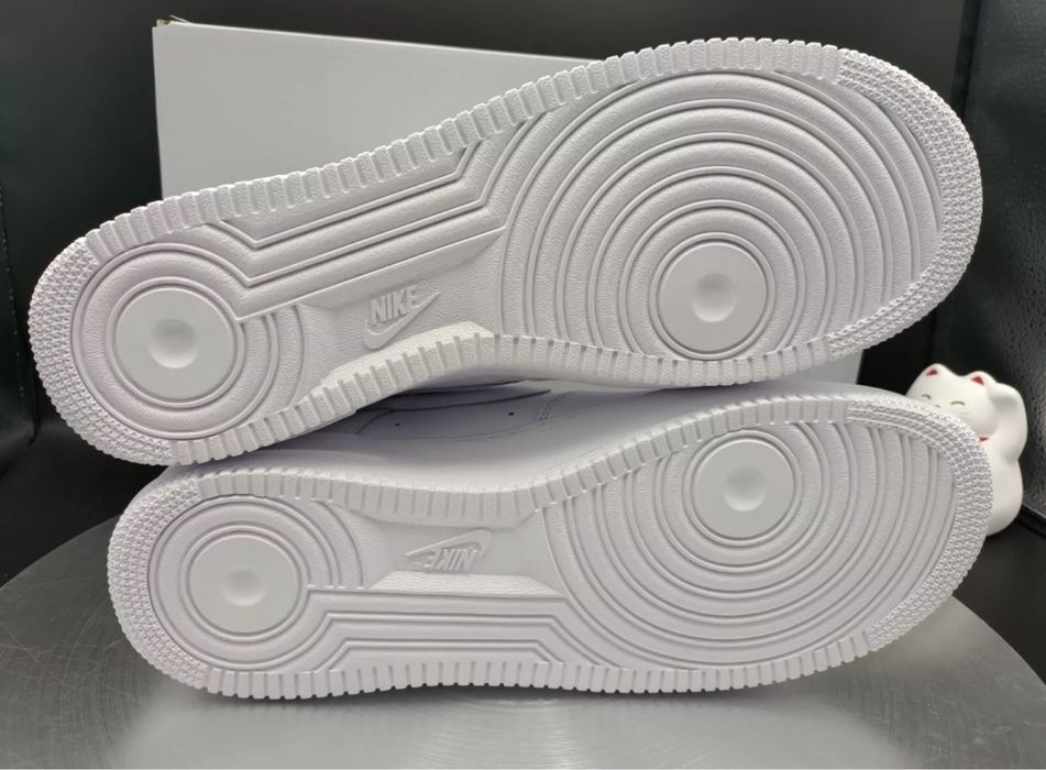 Adidasi Nike Air Force 1 Triple White Low - Premium