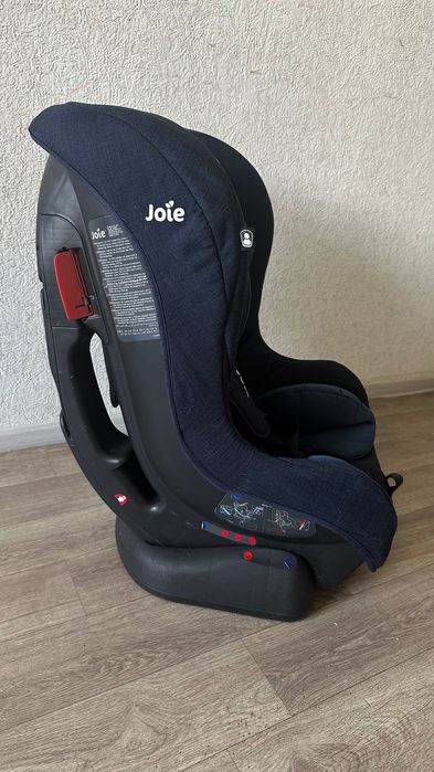 Автокресло детское в отличном состоянии с рождения и до 18 кг